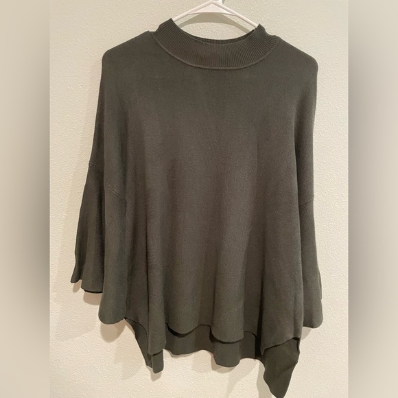 Olive Green Modern Citizen mock turtleneck sweater. Size M - Picture 1 of 8